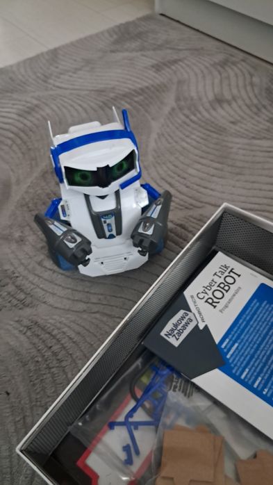 Cyber talk robot clementoni