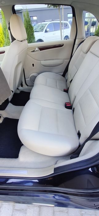 Продам автомобіль мерседес бенц b180