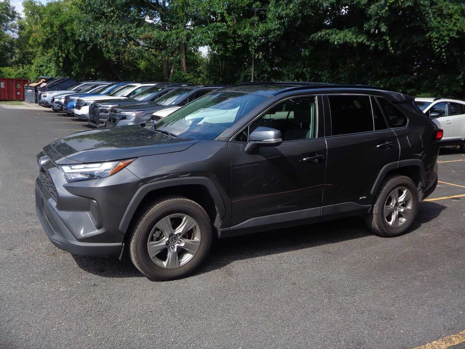 Toyota RAV4 Hybrid Limited      2021