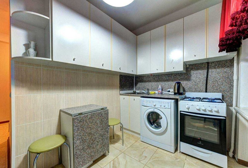 Посуточно апартаменты (2ком) Майдан Независимости 5 минут