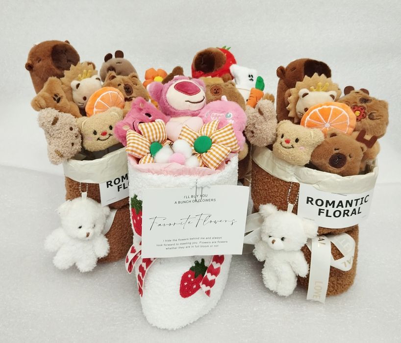 Букет з м'яких іграшок