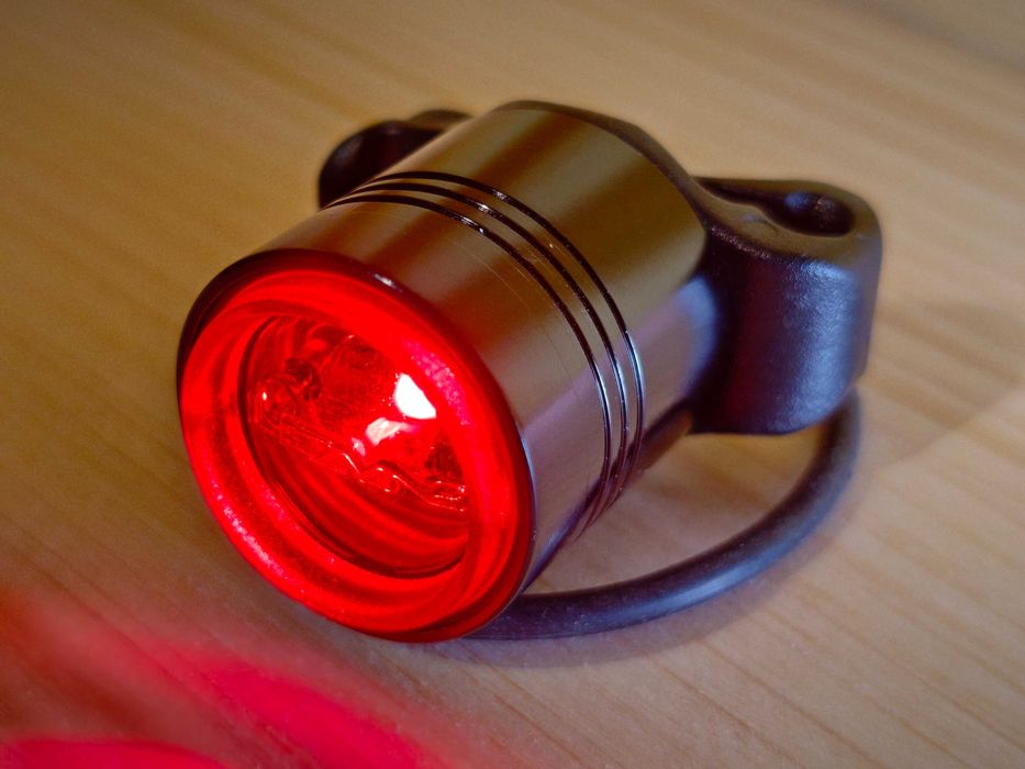 Luz traseira Lezine Femto Drive