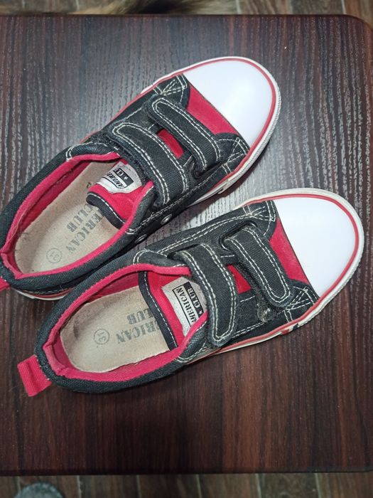 продам макасини (кеди) на хлопця
