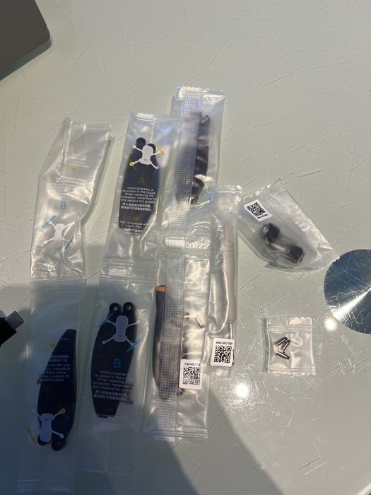 Dron DJI Mini 2 Combo - Jak nowy