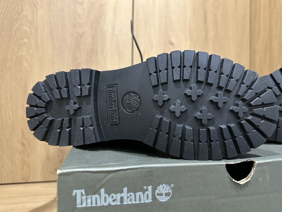 Buty Timberland Waterville 6 IN Waterproof Black Nubuck 38,5