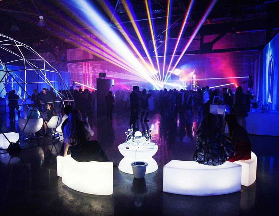 Mobiliario led multicor com comando