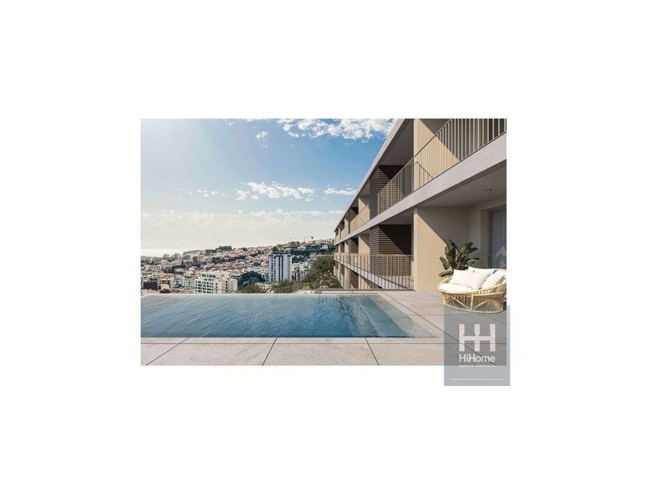 Apartamento T1 com logradouro no Funchal