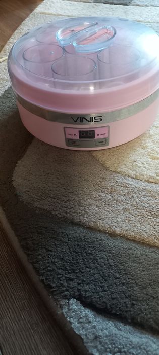 Продам йогуртницю