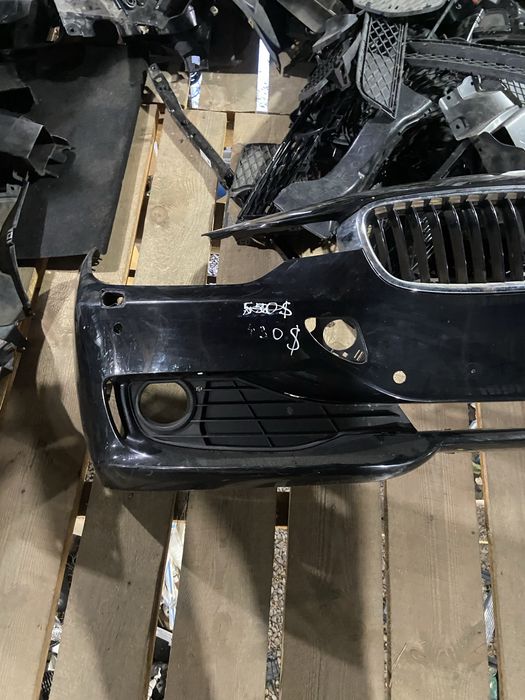 Бампер передній чорний дорес f30 f31 ноздрі заглушка туманка f30