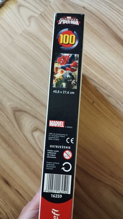 Puzzle Spiderman 100