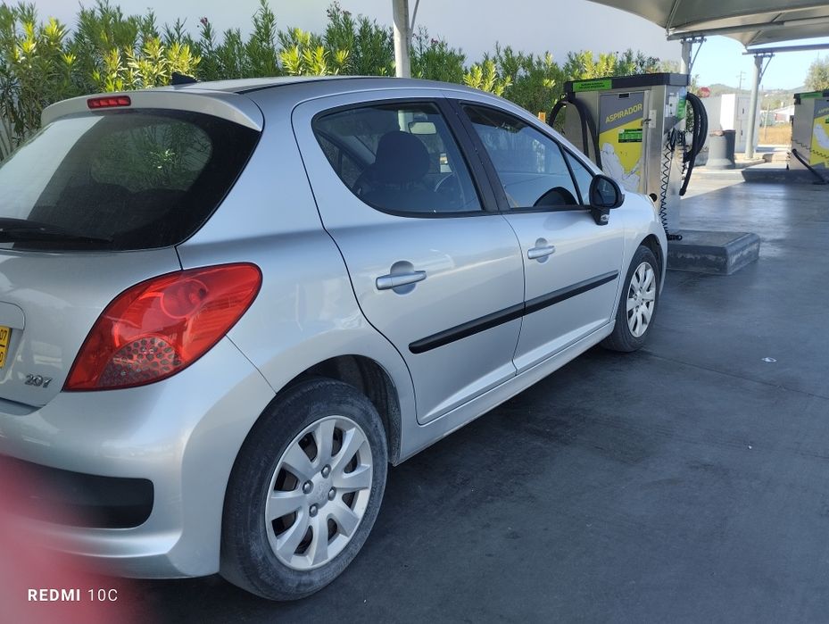 Peugeot 207 cinza