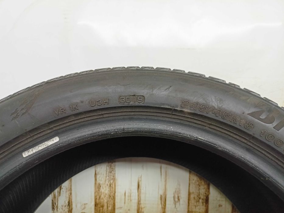 Bridgestone Turanza T005 245/45/18 18-19r. 100Y 2x6,7mm 2x5,6mm (4405)
