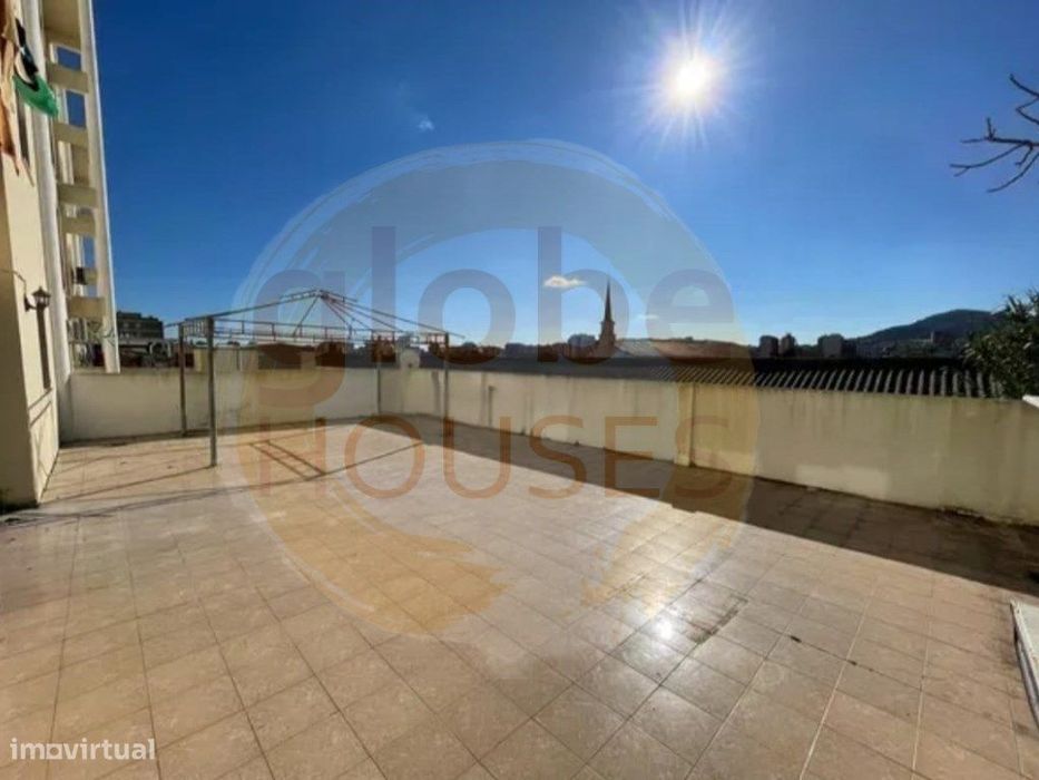 Apartamento T3 em Setubal com terraço