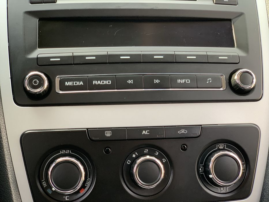 Продам Skoda Octavia 1.6 МРІ газ/бензин