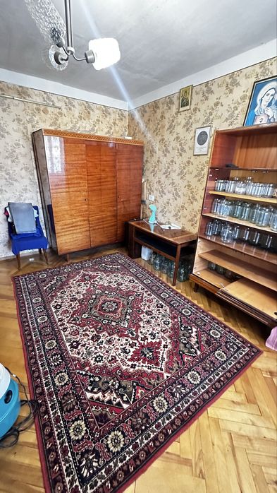 Продається трькімнатна квартира  у Дрогобичі по вул.В. Великого