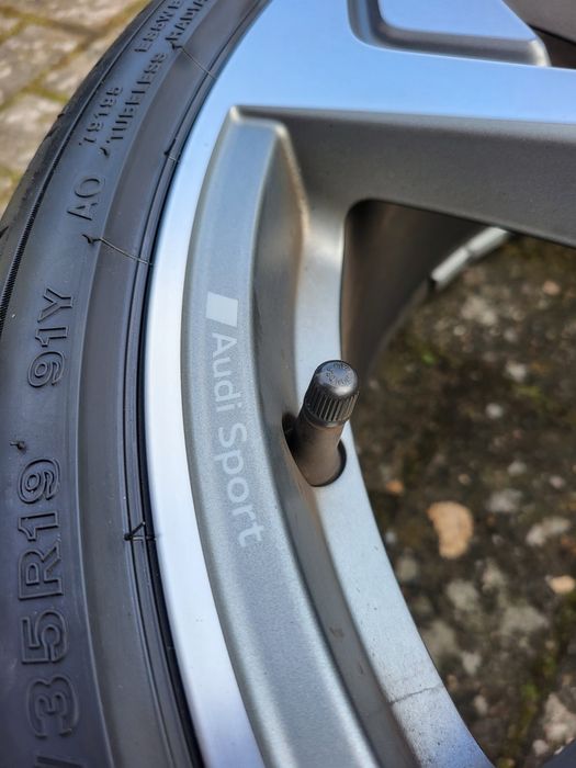 Koła 19" Audi 5x112 Opony letnie 235/35/19 A3 S3 Rs3