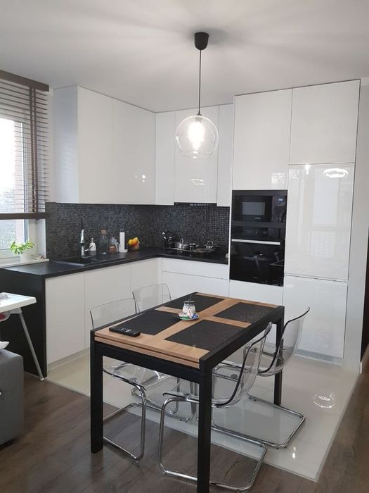 Meble na wymiar. Solidnie, szybko, tanio, z inwencją.