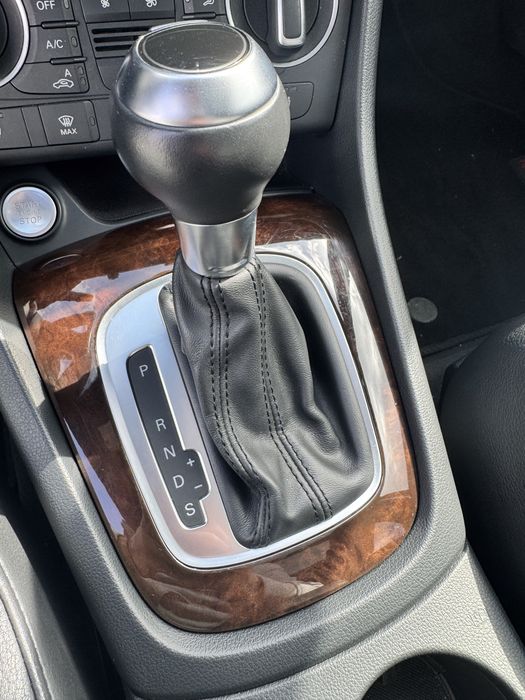 Audi q3  S  line