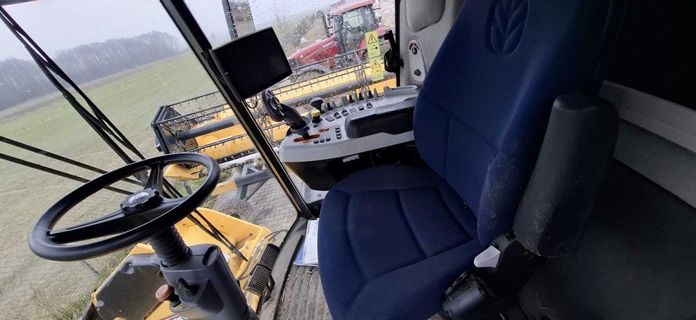 Kombajn New Holland CX 5.80