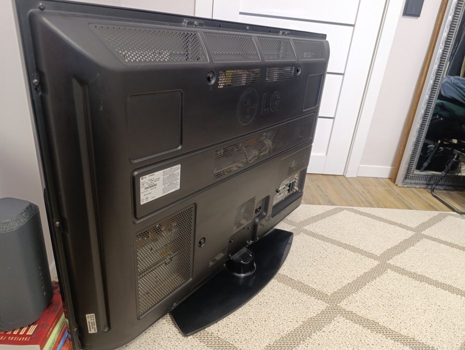 Телевизор LG 42PQ2000