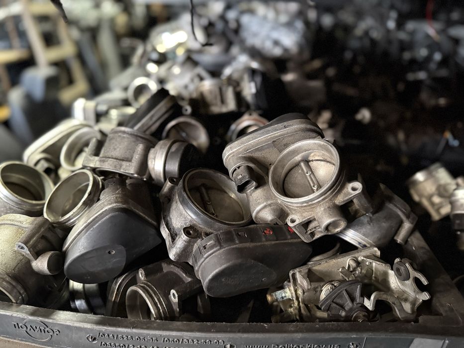Дросель заслонка BMW N42 N46 N62 M62 M54 N52 М52 E39 E46 E53 E60 E90