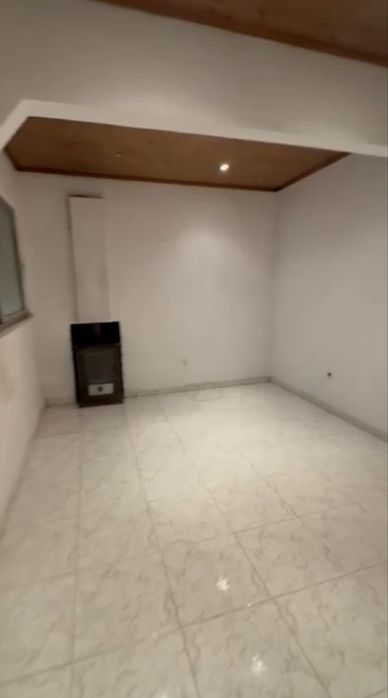 Olival de Bastos T2 + 1 com ESPAÇO EXTERIOR