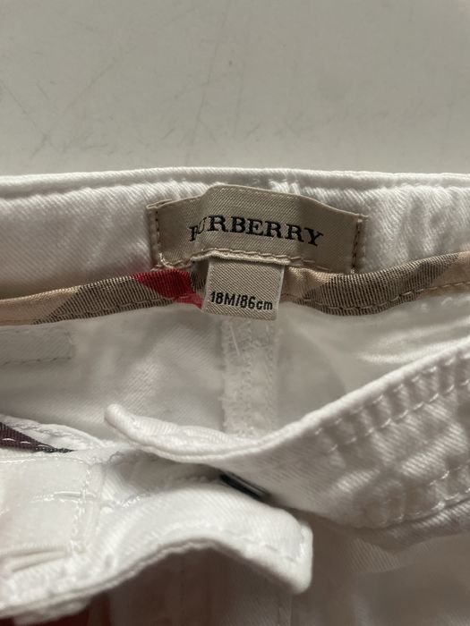 Burberry spodenki dla dziewczynki biale r.86