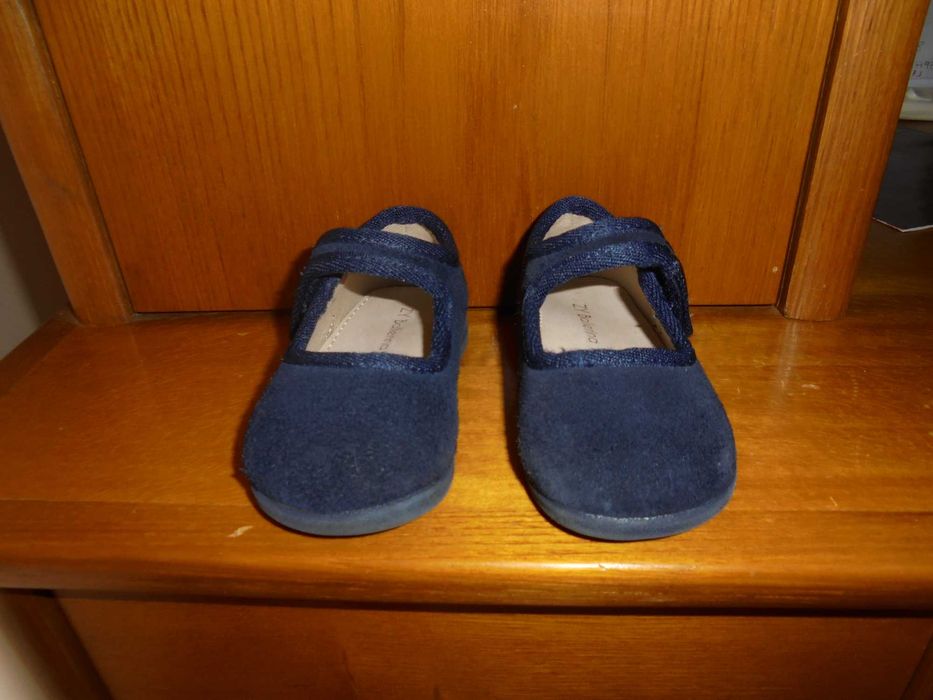 sapatinhos de menina bebé cor azul marinho
