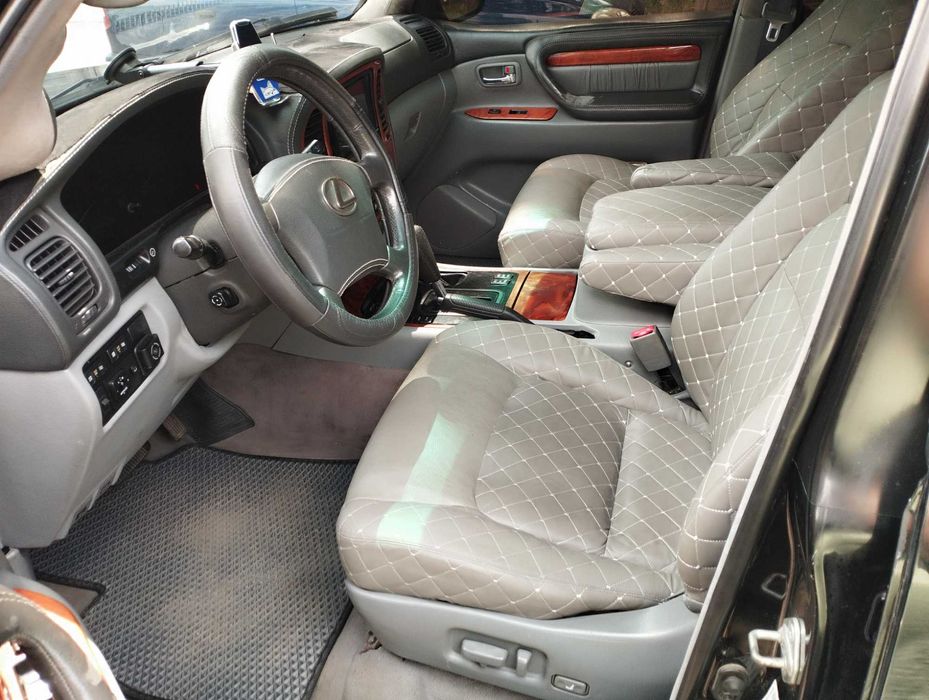 Lexus LX470 чёрный газ бензин
