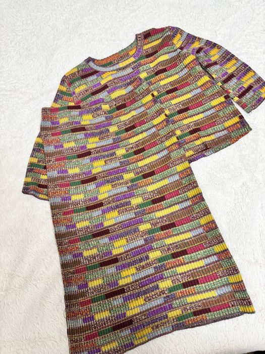 Гарний костюм, якісний