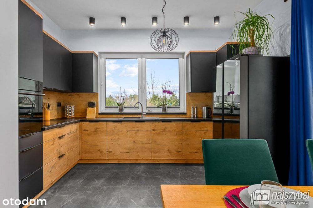 Krępsko- nowoczesny dom 108m2 z garażem, 800m2 dz.