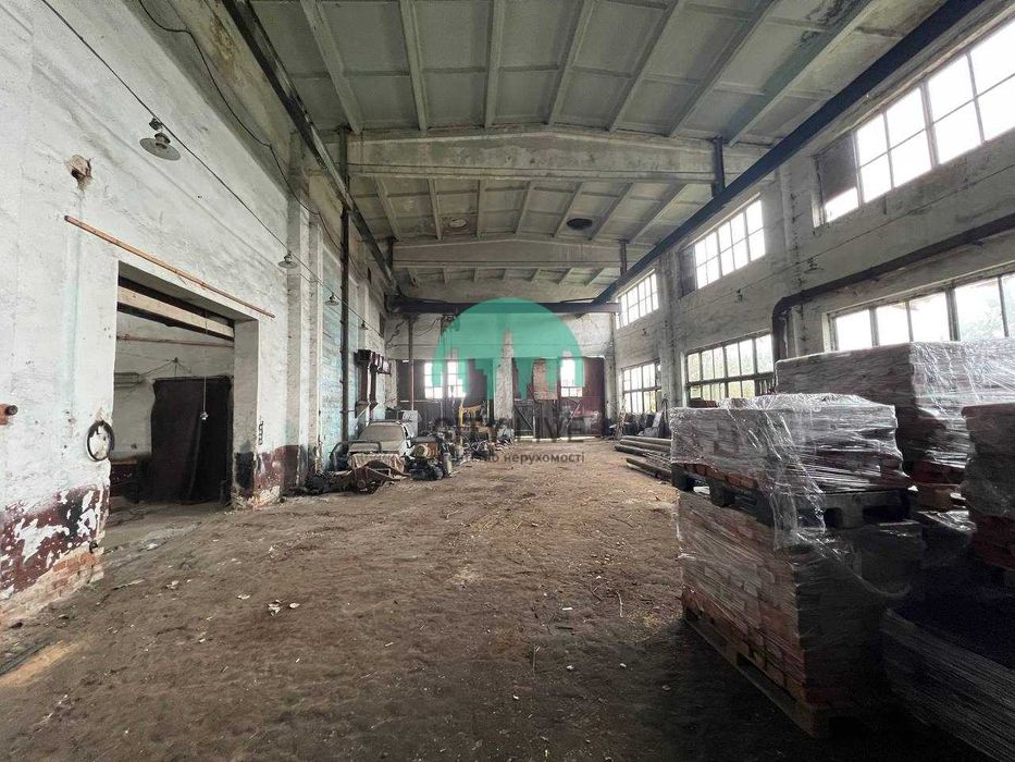 Продається приміщення 857 м2 в с. Комарів, 5 км до траси Н09! (25)