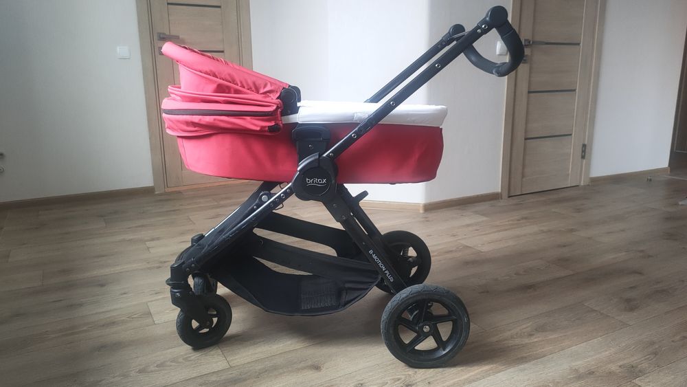 Коляска (2 в 1) BRITAX B-MOTION 4 PLUS Cosmos Black/Wine Red