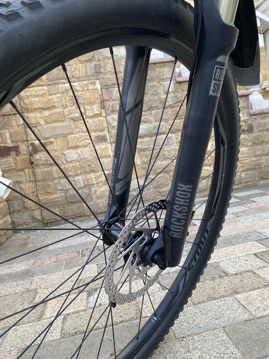Ультра легкий велосипед Specialized Rockhopper - колеса 29" рама L 19"