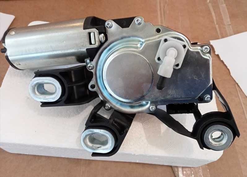 мотор стеклоочистителя задний mercedes vito, 6398200408 Б/У