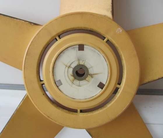 Крильчатка вентилятора пластикова d-198 мм. – шара!