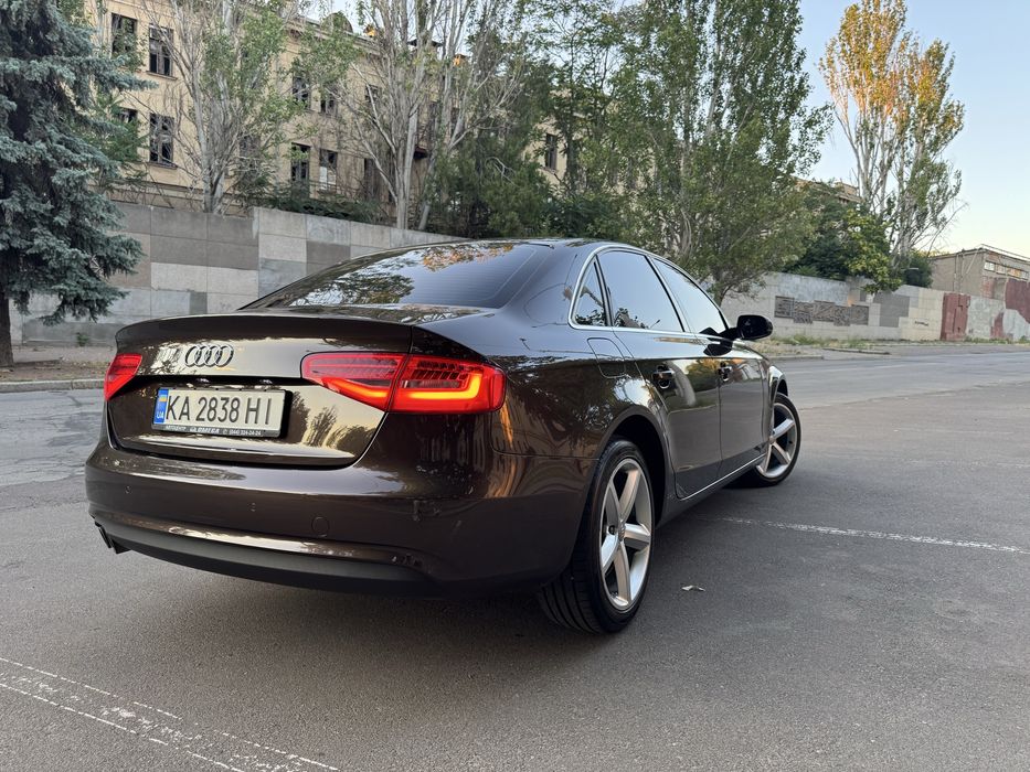 Audi A4 2012 VIN WAUZZZ8K6DA057811 фото оголошення 6 з 20