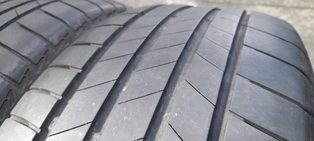 Opony letnie  Bridgestone  235/55 R17 H XL VW         103H