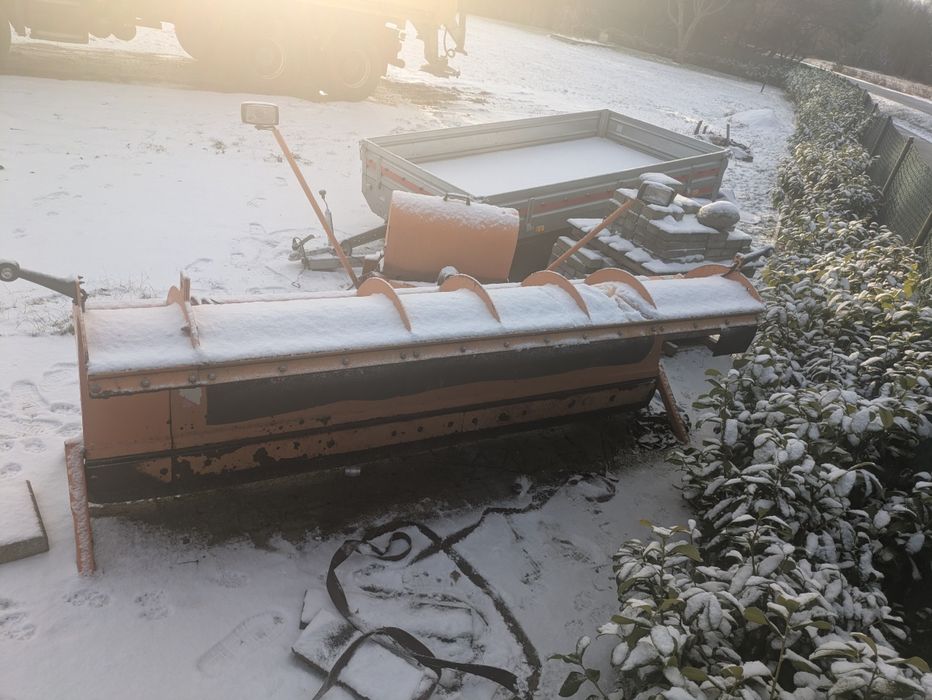 plug śnieżny samochodowy sterowanie na pilota