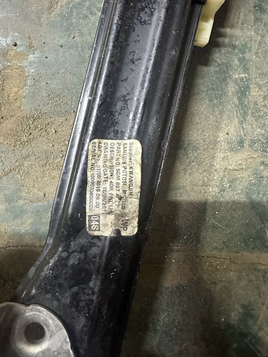 Стеклоподьемник vw Golf 7