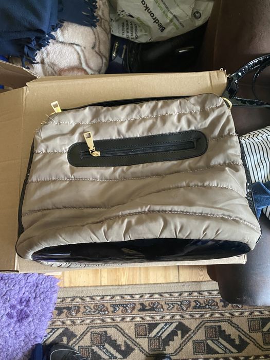 Torebka listonoszka beż z czarnym