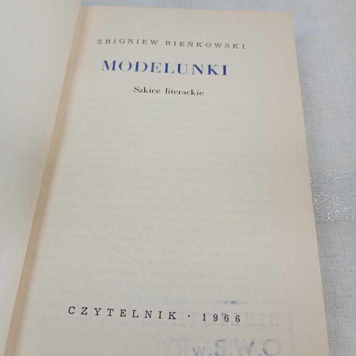 Modelunki. Zbigniew Bieńkowski