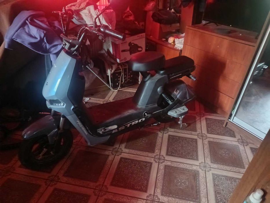 Продам електроскутер