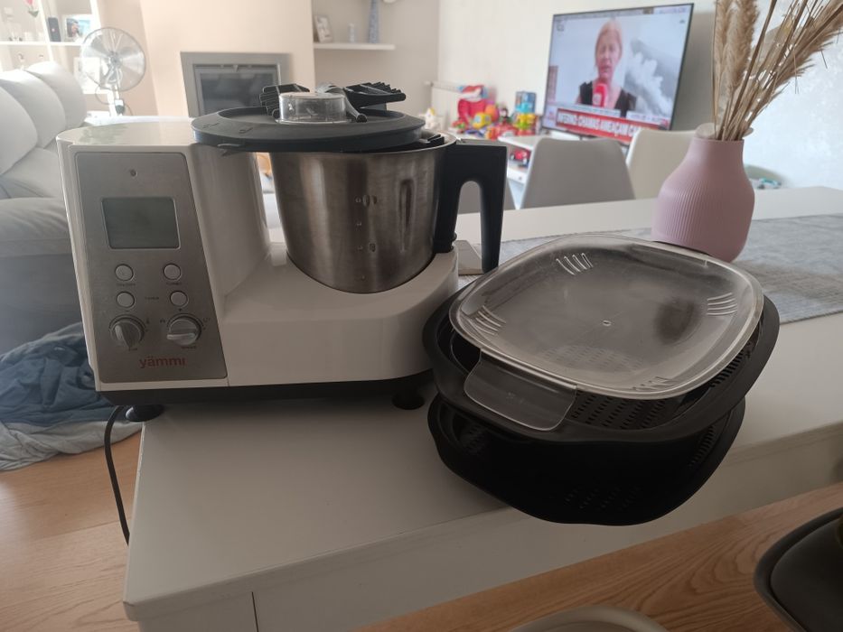 Yammi 1 com todos os acessórios.  NEGOCIÁVEL