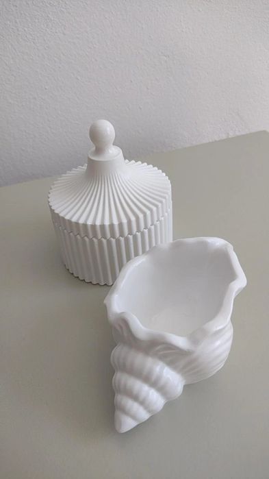 Conjunto concha e pote luxo com tampa peças decorativas