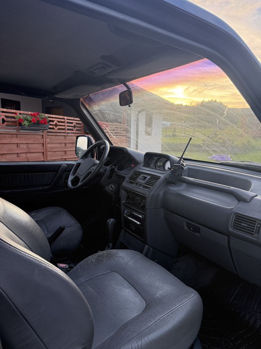Mitsubischi Pajero 3500