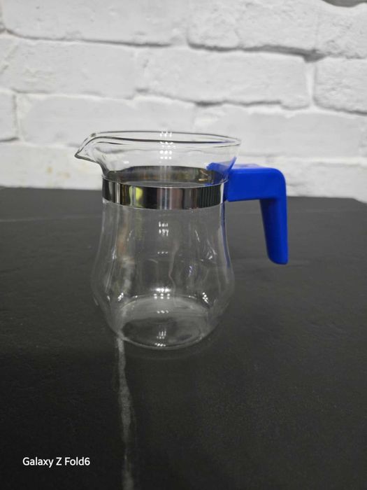 Dzbaneczek mlecznik szklany