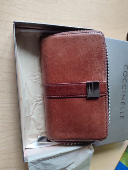 Carteira em pele Coccinelle