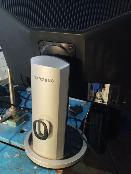 Монитор Samsung 940BW