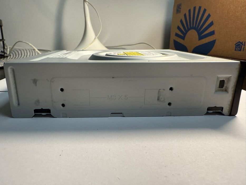 Napęd DVD – LG GH24NSD1 sata